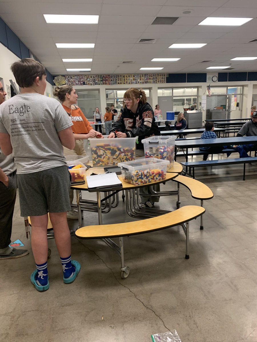 Mitchell Elem School tweet media