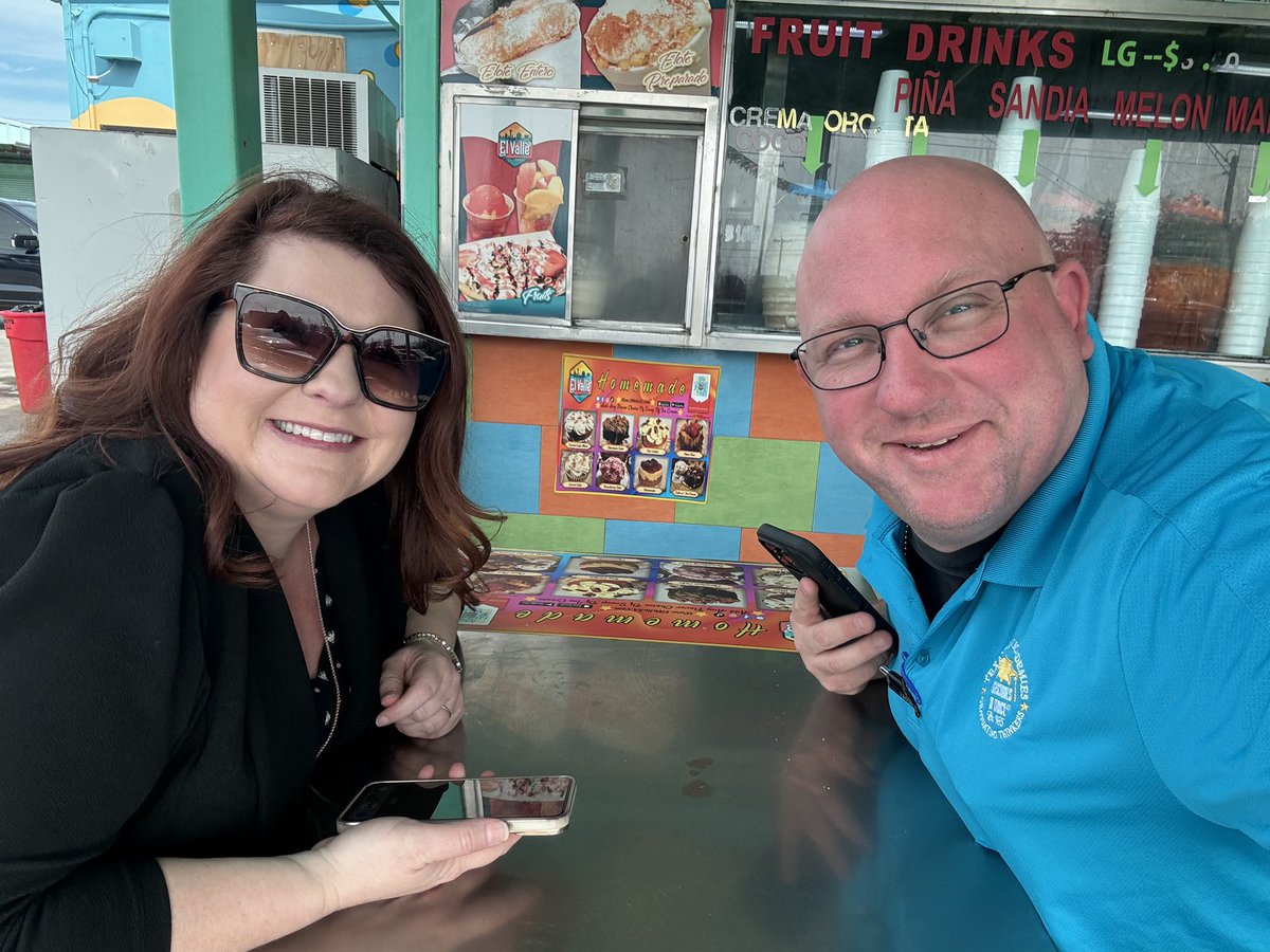 Got to meet up for a quick lunch at a taco stand in San Antonio with my buddy <a href="/ChiefCollins800/">Scott Collins</a> Always an adventure with this guy! #whodrinkssquirt
