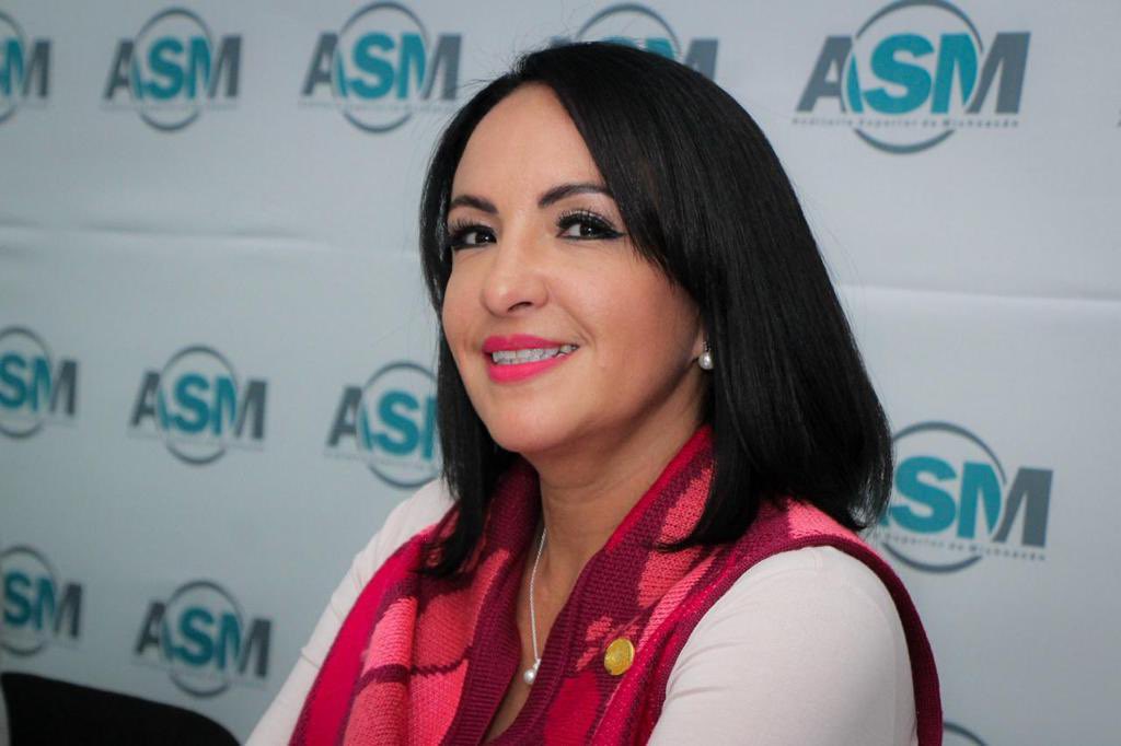 Un gusto asistir a la entrega del Informe de la Fiscalización Estatal y Municipal 2022 de la Auditoría Superior de Michoacán. 

#TrabajandoParaTi