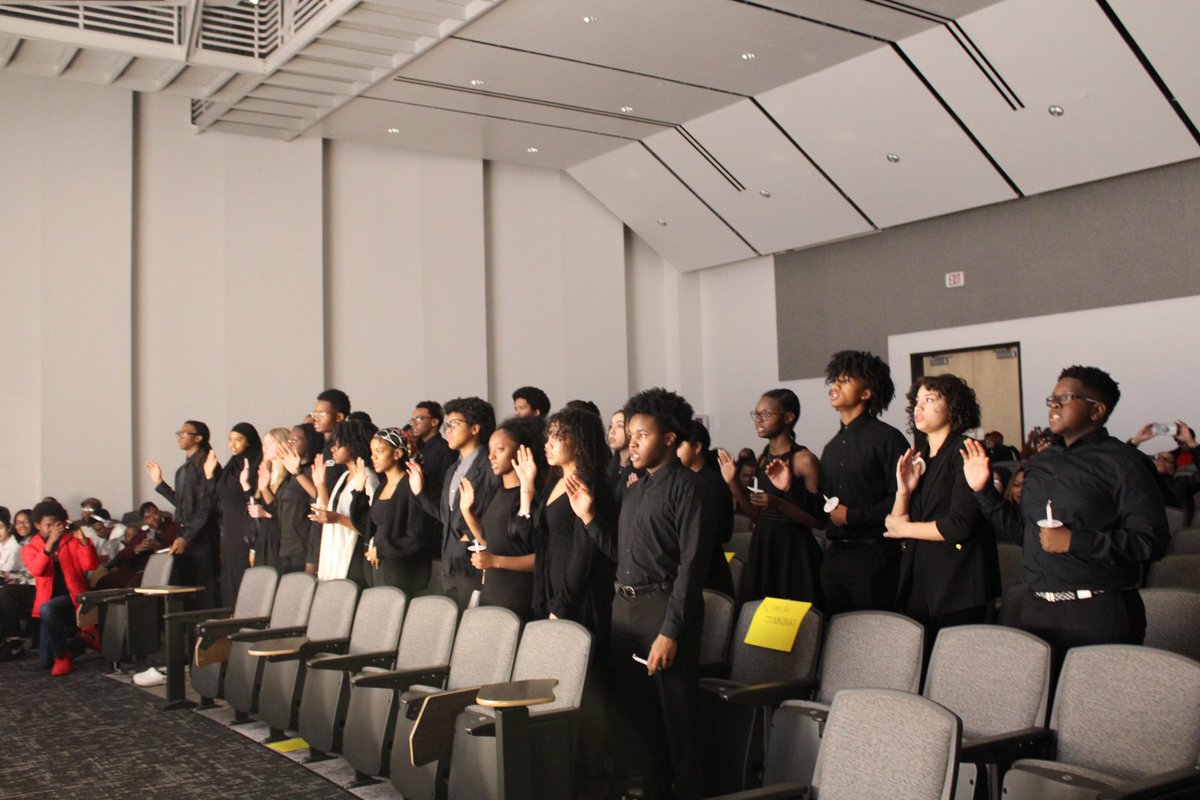 GlobalImpactAc1's tweet photo. A huge shoutout to our National Honor Society Chapter, on their new member induction! They inducted over 30 new inductees! Congratulations, RoBees! You are the standard for academic excellence at GIA! @FultonCoSchools https://t.co/Tl7wlQi4RT