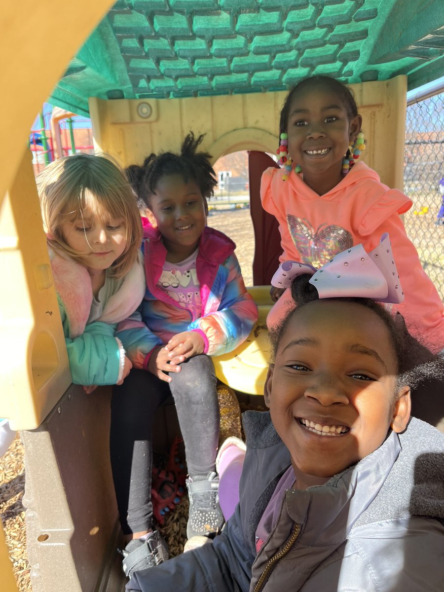 RCPS_EarlyLearn's tweet image. Playground Vibes
#playground #playgroundvibes #dph #pat #wednesday