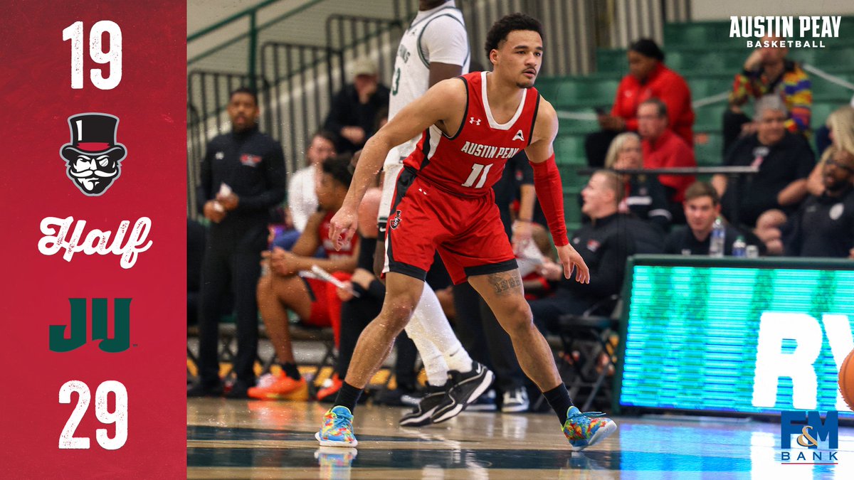 GovsMBB's tweet photo. at the half

#BleedRed | #LetsGoPeay https://t.co/Qu8bYCsodb