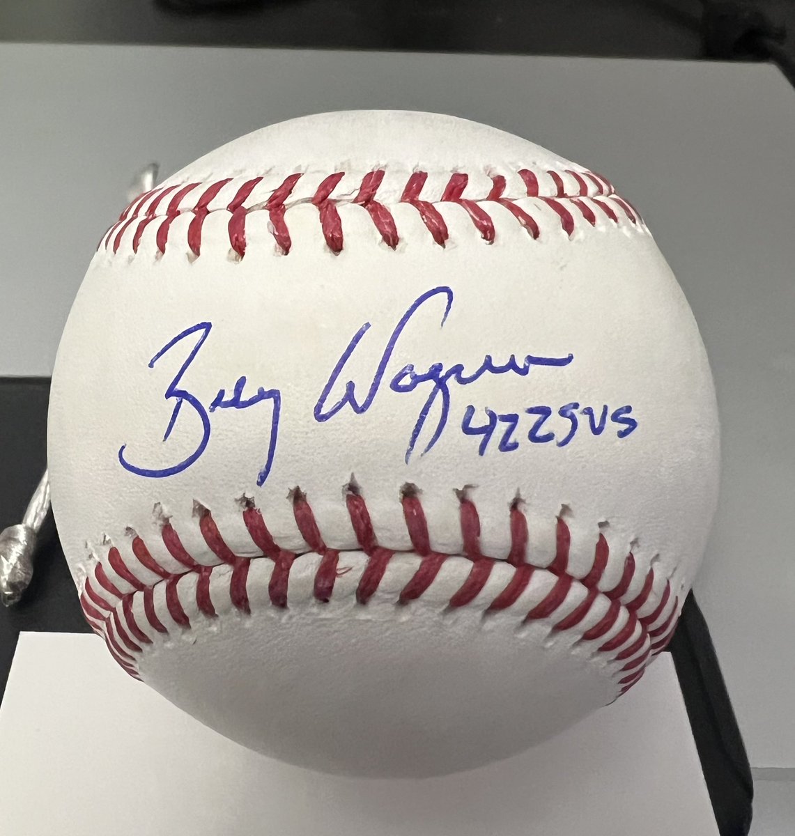 AstroTCH's tweet photo. As it turns out I was a year early getting this baseball, but by this time next year he’ll be in the HOF. Billy “the kid” Wagner. ⚾️🔥😊 https://t.co/VpnbnUZUTB
