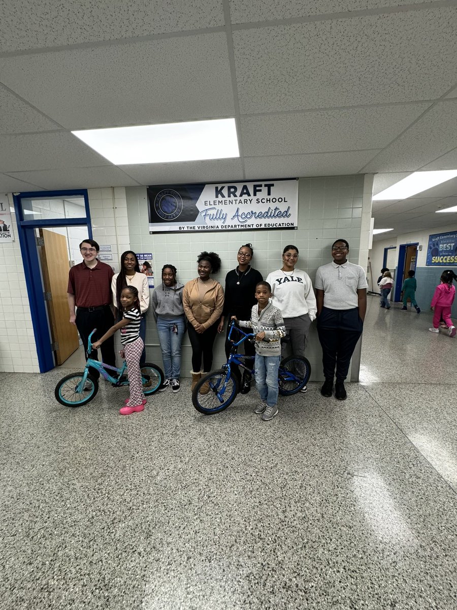 Travis Oliver tweet media