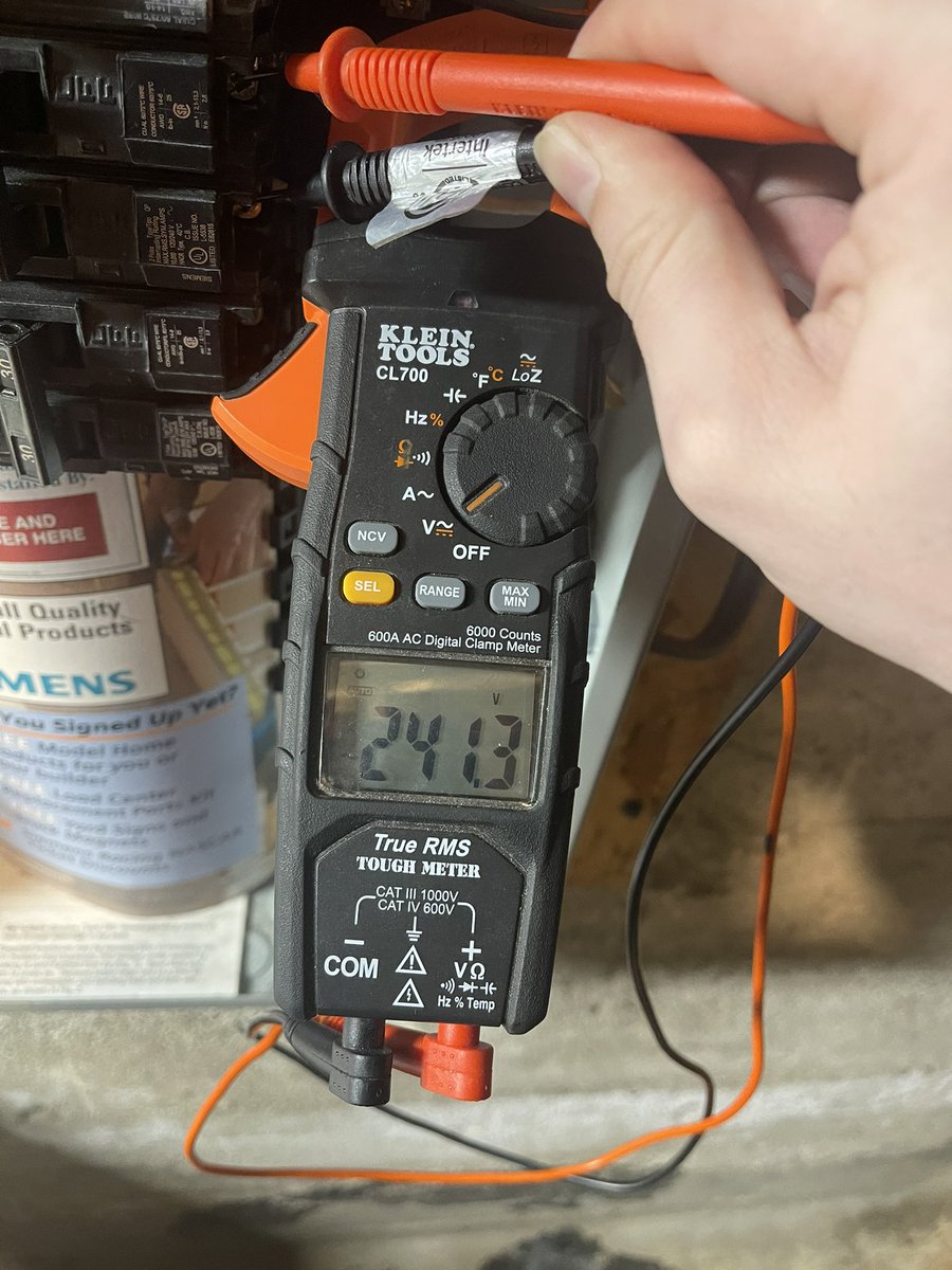 IsaacFithian's tweet photo. Update:

Watts at the wall: 1,481.58
Ambient temp: 67°F https://t.co/w4ol00lSW8