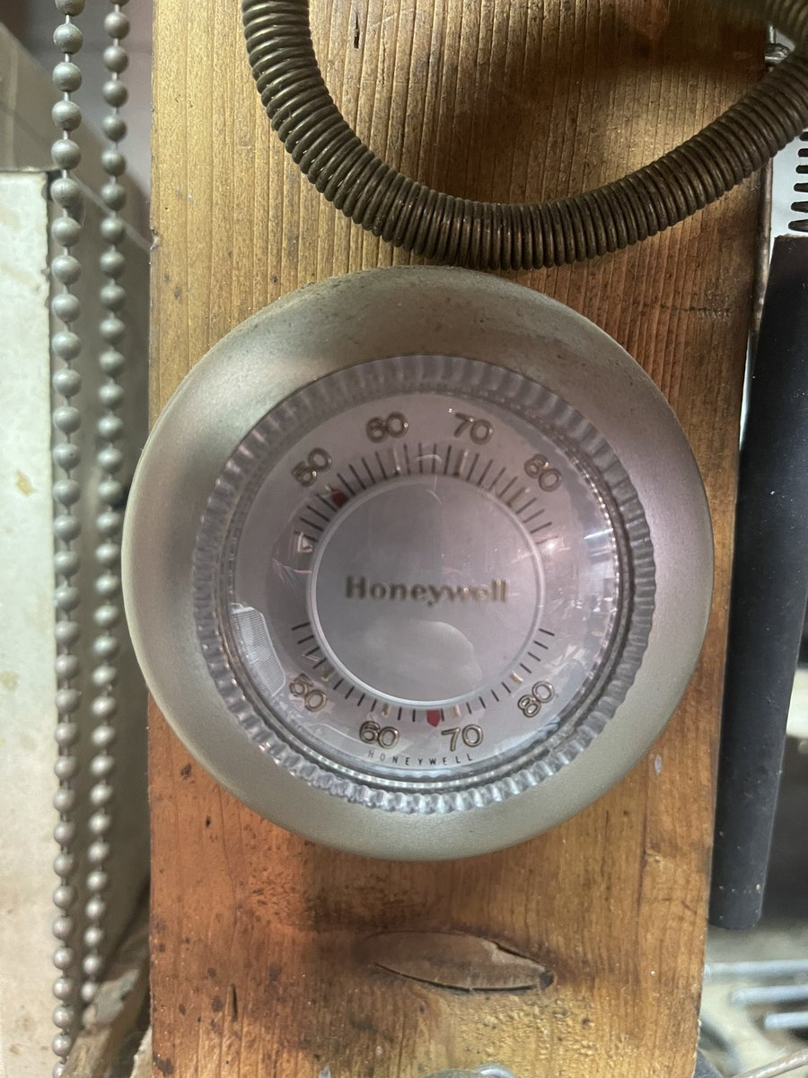 IsaacFithian's tweet photo. Update:

Watts at the wall: 1,481.58
Ambient temp: 67°F https://t.co/w4ol00lSW8