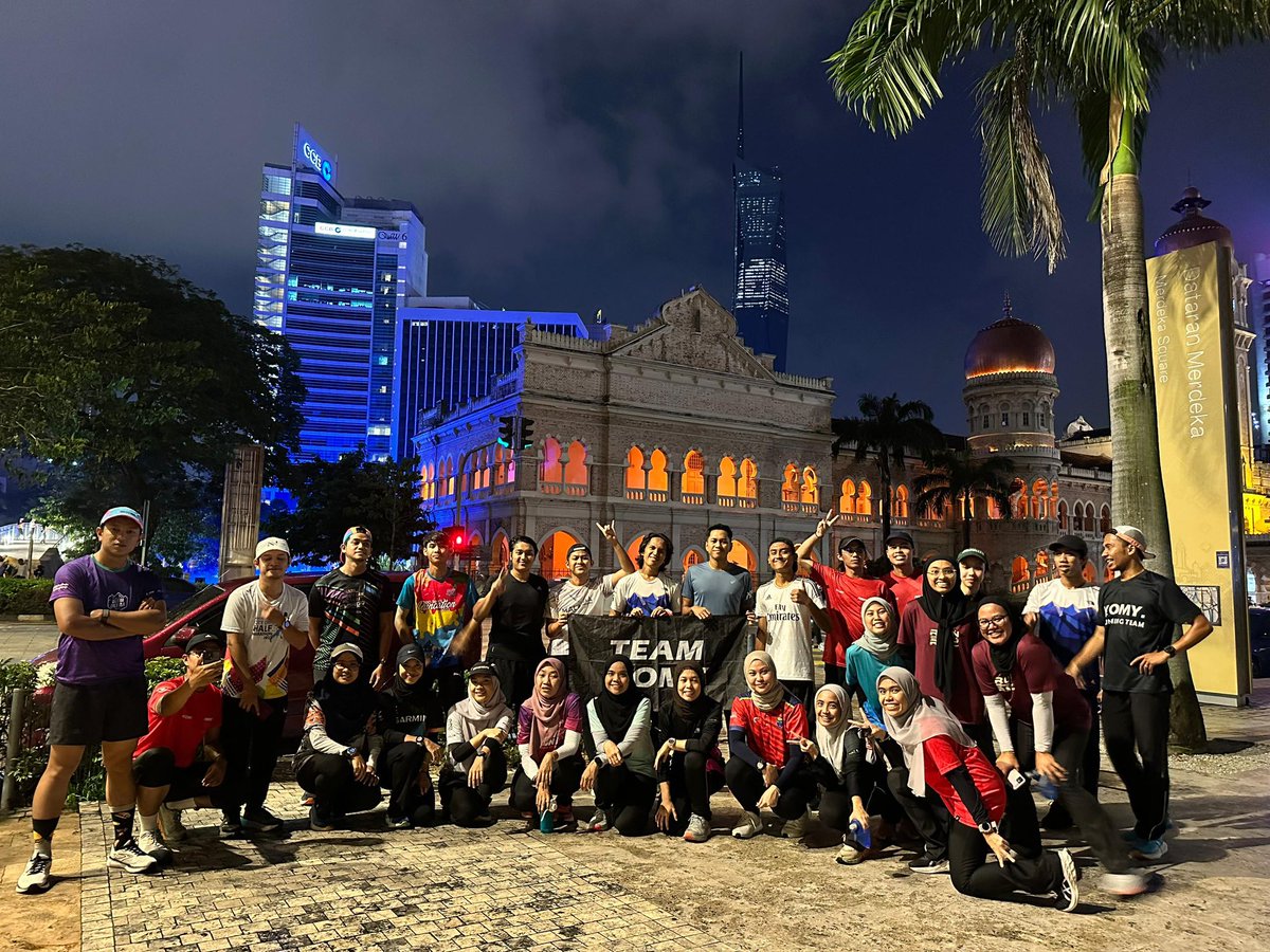 qamaldanny's tweet photo. Done 10KM easy with team KOMY, first time join KOMY jalan pusing KL https://t.co/vnnfXVhGnt