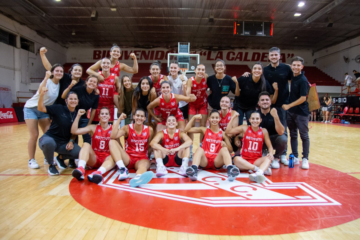 InstitutoACC's tweet photo. ¡VAAAAAAAMOS LAS PIBAS! 🫡

Segunda victoria consecutiva ⛹🏻‍♀️💪🏻 https://t.co/SNeeHsBJi3