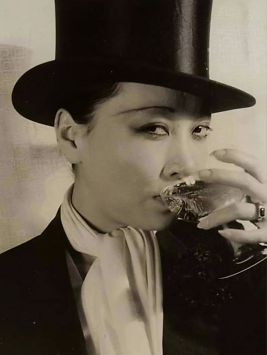 Anna May Wong, 1932.