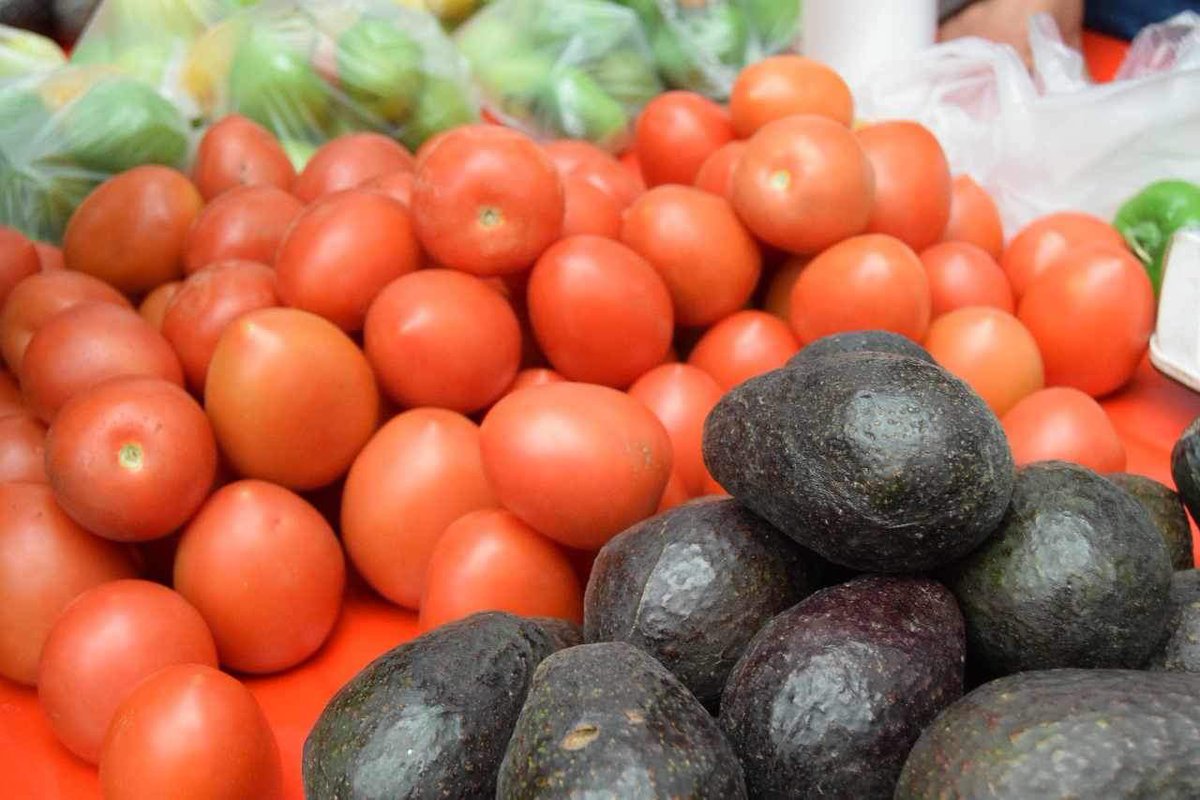 Region_3EdoMex's tweet photo. ¿Ya conoces #MiMercaditoPopular? 🤔
Es un espacio en el que apoyamos a nuestras familias mexiquenses comerciantes a través de espacios en los que se impulsa el comercio y consumo local. ☕️🥳
¡#YoConsumoLocal! 💪🏻🙏🏻 https://t.co/va8nrviI9o