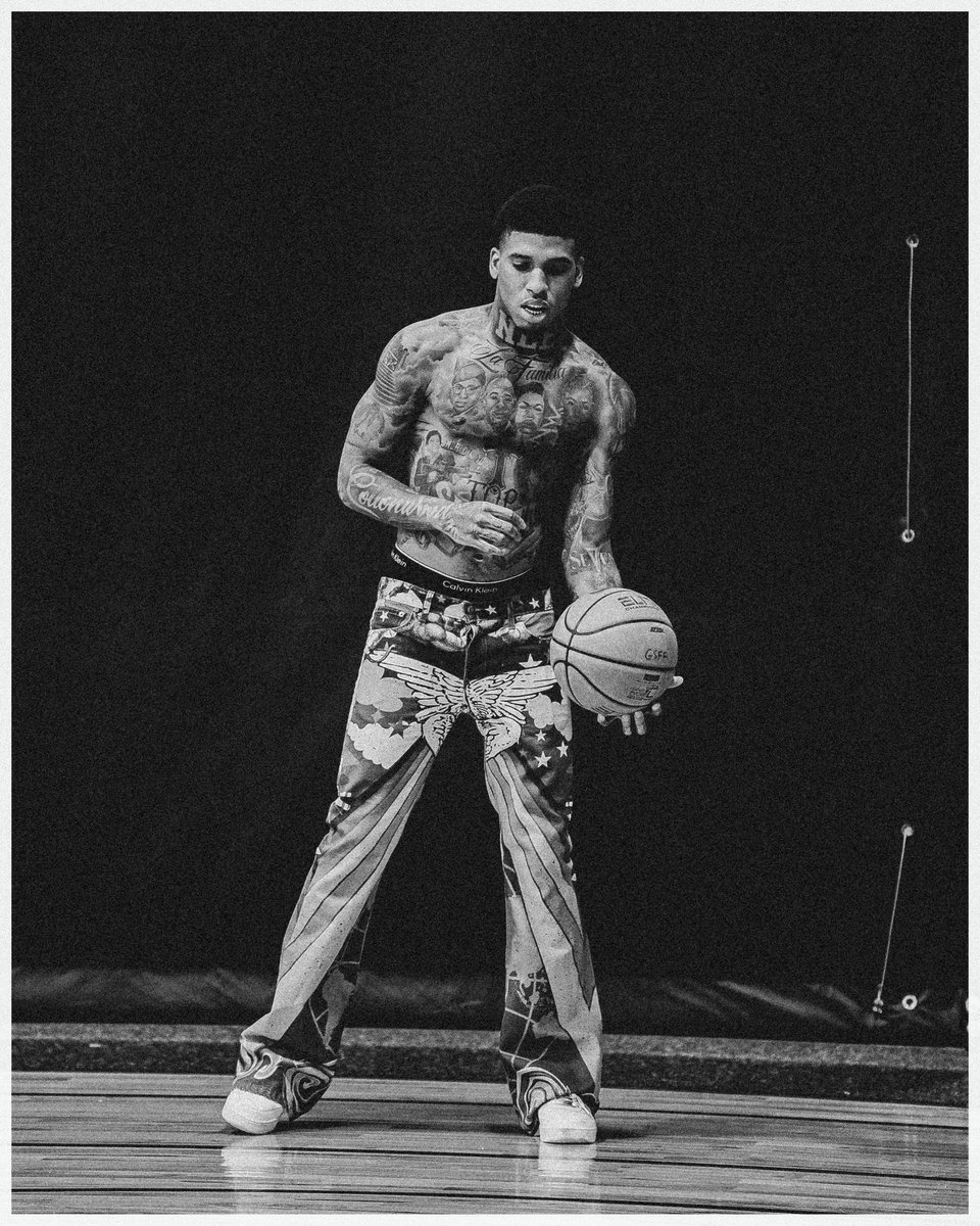 aplvisuals's tweet image. NLE Choppa in Iowa City 📸 @Nlechoppa1