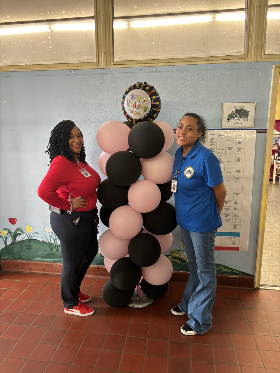 HGESchool's tweet photo. Celebrating our January staff members’ birthdays with balloons and SMILES!
“Nothing you wear is more important than your smile.” ~Connie Stevens
#TheresMoreWithMPS
#TeamingUpForExcellence
#Operation73
@QuantinaSides @MPSAL @SuptMJBrown https://t.co/yxrMrBdZJJ