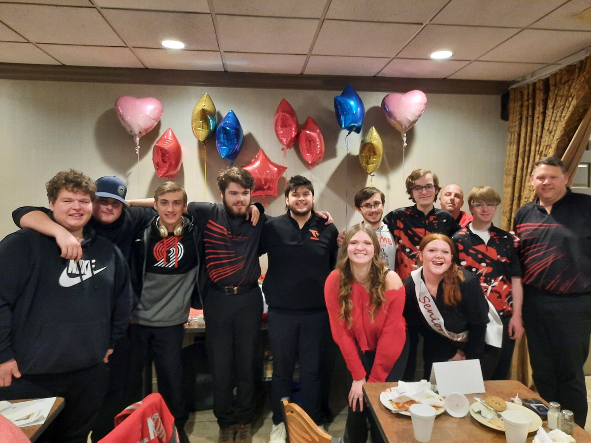 All three teams picked up the victory tonight vs North. We celebrated our seniors with a delicious dinner at Longo’s after the match. 
<a href="/MentorAthletics/">MentorAthletics</a>