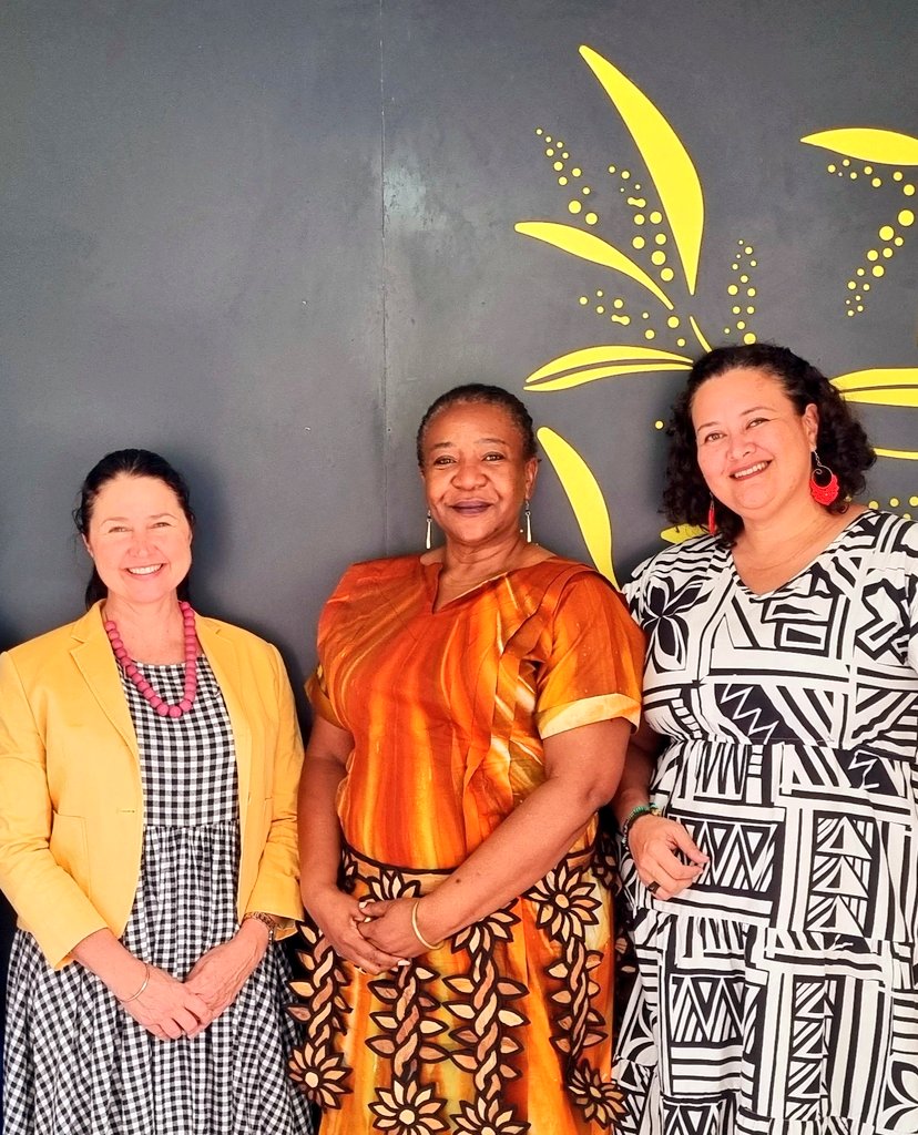 Lovely to spend time with HE Rachael Moore, Australia High Commissioner to the Kingdom of Tonga to discuss alignment and support to #GendernEquality initiatives in the Kingdom.
<a href="/dfat/">Department of Foreign Affairs and Trade 🇦🇺</a>
<a href="/unwomenpacific/">UN Women Pacific</a>