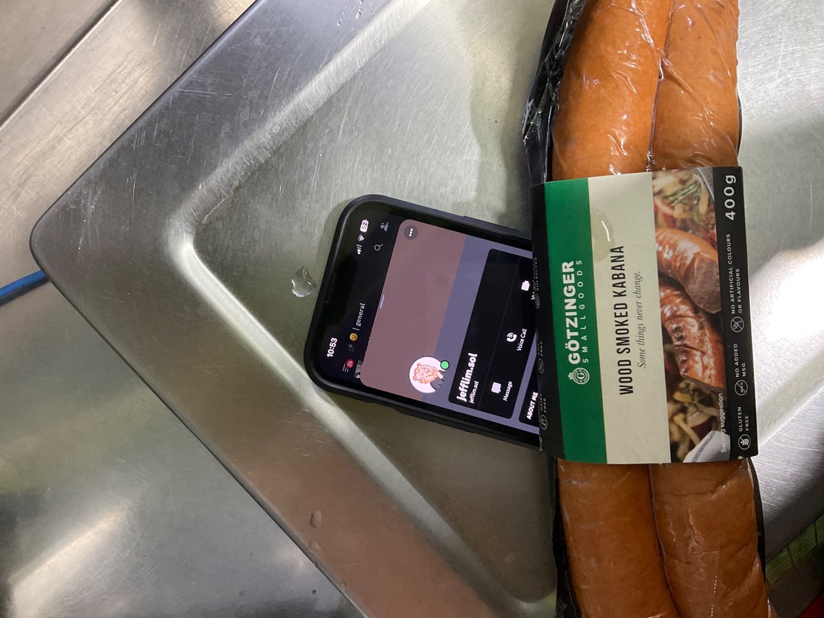 I reinstalled the X app just to make this tweet for <a href="/KrugsNFT/">KRUGs</a>. Honestly I’ve never worked so hard for a project. But here are your sausages <a href="/JeffOpenPacks/">JeffOpenPacks (DKS)</a>. Got you the biggest ones I can find to represent how much hatred you have for degen Dao
🌭🌭🌭