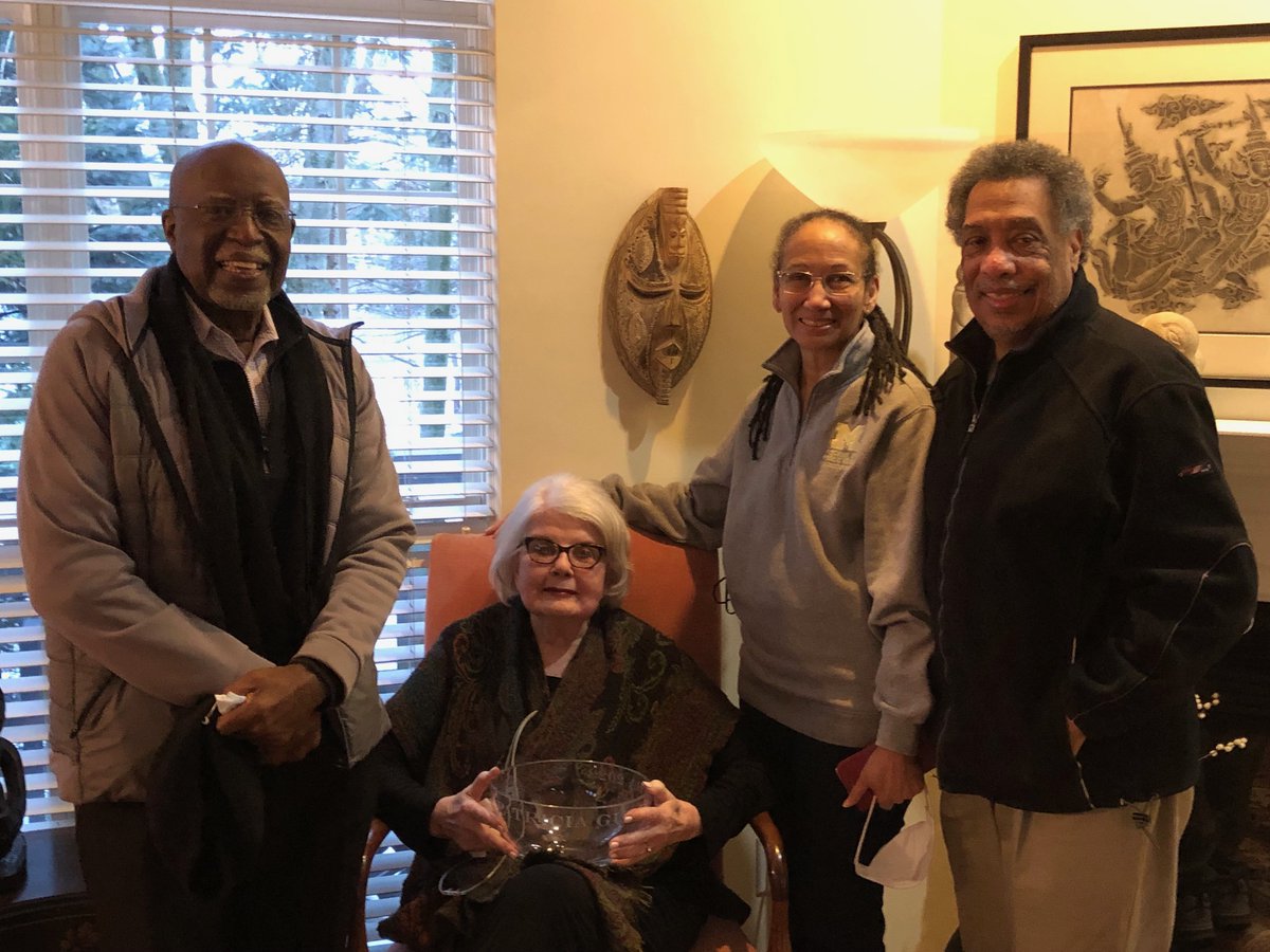 @PRBA_ISR faculty presented Patrica Gurin (who was unable to attend our reunion) with a lifetime achievement award this evening. @umisr @UMich @RCGD_ISR @BethAngell9 @SeatonEleanor @DrNeblett @umichgradschool @kalebnbrown @KarenDLincoln @ProfessorTD @umichLSA @UMichNCID
