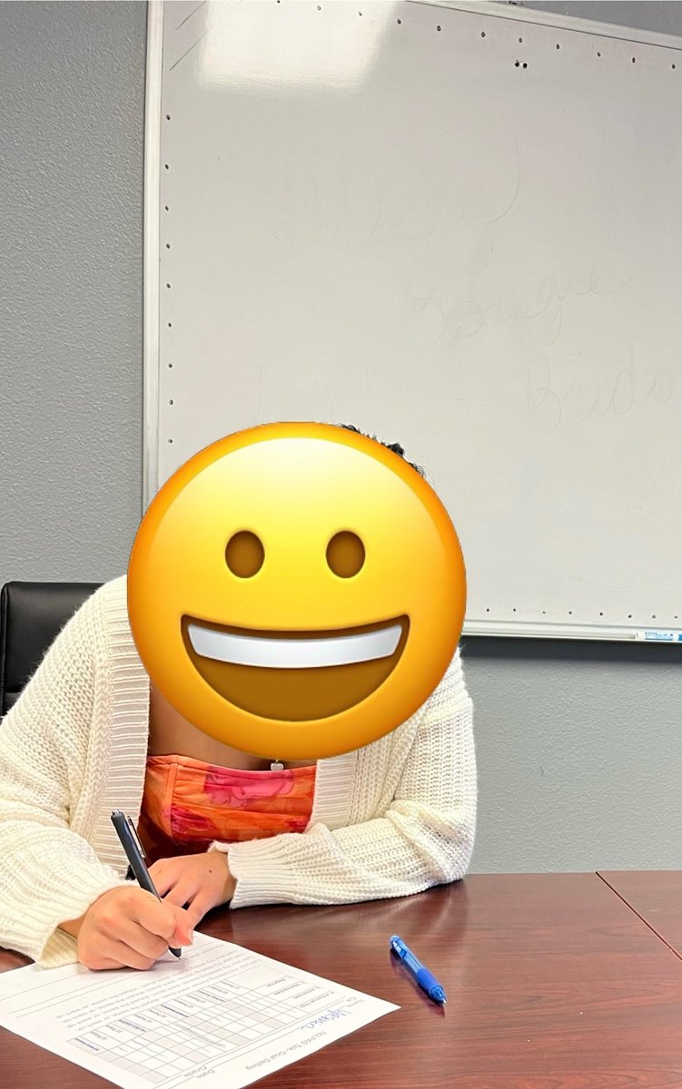 Leslie De León (@lesliedelen12) on Twitter photo Today, I had some amazing TELPAS chats with students, had them graph their previous scores (levels), and had them create actionable steps to improve their score! I loved hearing, “I know I can improve!” 👏🏼💪 Thanks to <a href="/LeadingELLs/">Pamela Broussard</a> for the amazing tips! #theirfutureisourfocus Today, I had some amazing TELPAS chats with students, had them graph their previous scores (levels), and had them create actionable steps to improve their score! I loved hearing, “I know I can improve!” 👏🏼💪 Thanks to <a href="/LeadingELLs/">Pamela Broussard</a> for the amazing tips! #theirfutureisourfocus