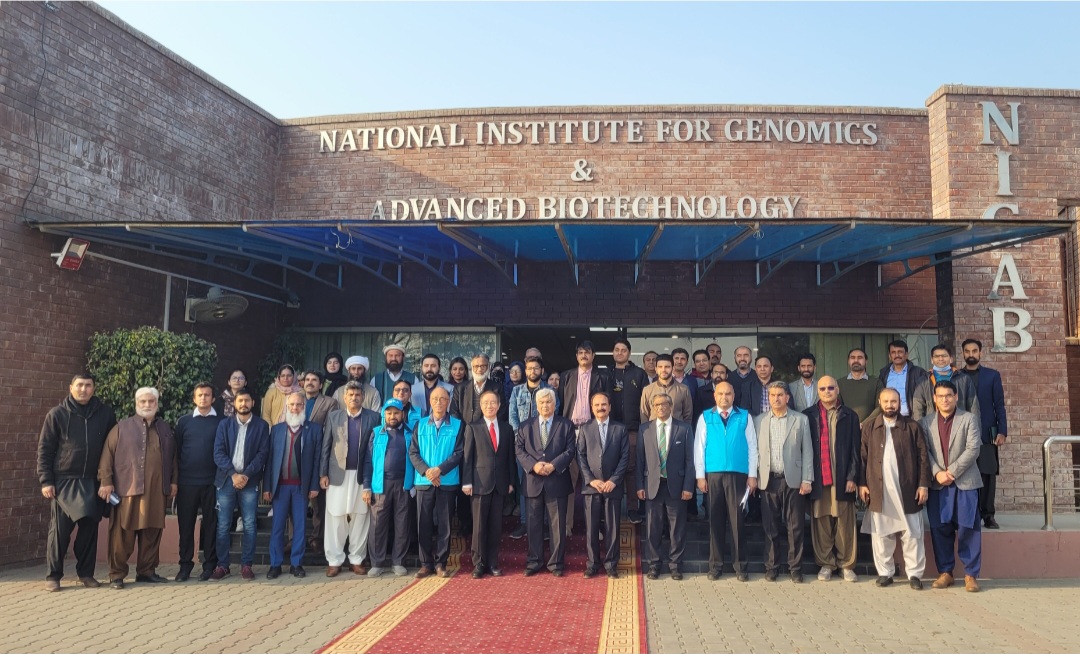 On January 29th , H.E. Mr. Park Kijun attended the harvest celebration &amp; media briefing for ‘Disease-free Seed Potato'
H.E. remarked that the event was a success story of cooperation between Korea and Pakistan &amp; hoped it would lead to further cooperation in many fields in future.