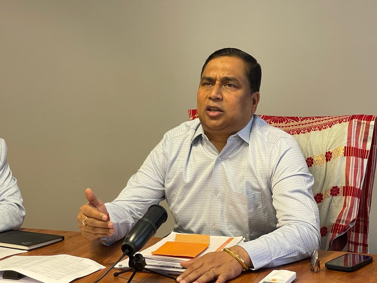 jayanta_malla's tweet photo. Participated virtually in the executive meeting of Bahjani, Nalbari Town, and Ghograpar Mandals, conducted from my residence today. 

Deliberations encompassed the upcoming visit of Hon’ble Prime Minister Shri @narendramodi ji as well as addressed several other pivotal issues pertaining to party affairs.