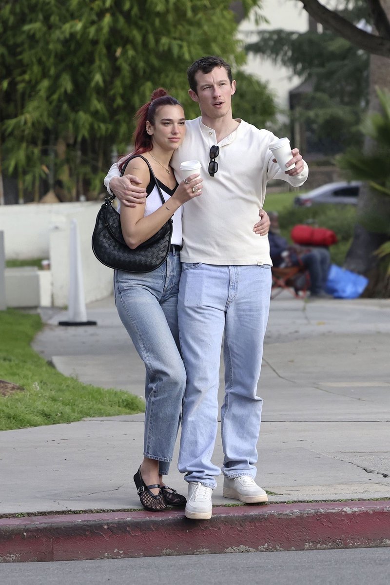 alejandra tweet media