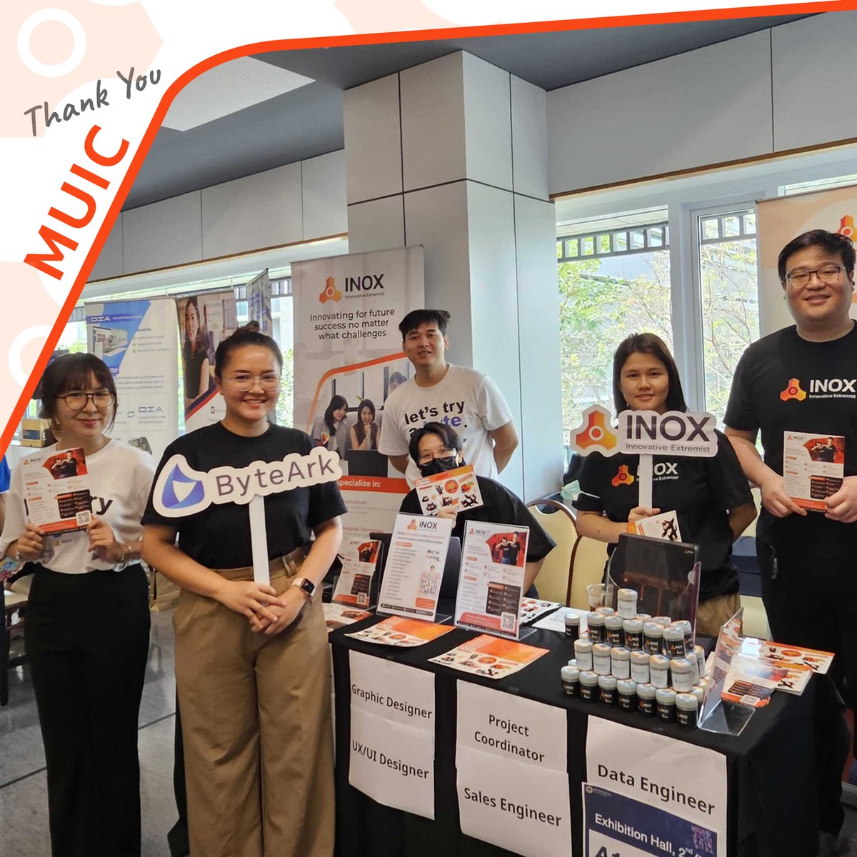 inoxth's tweet photo. ขอบคุณน้อง ๆ และผู้ร่วมงาน "MUIC Job Fair 2024" ณ วิทยาลัยนานาชาติ มหาวิทยาลัยมหิดล (#MUIC) ที่ให้การต้อนรับพวกเราอย่างอบอุ่น รวมถึงแวะเวียนมาพูดคุยที่บูธกับชาว #INOX และให้ความสนใจบริษัทของพวกเราเป็นอย่างดีครับผม 🙏 https://t.co/Lnq6vMVGy5