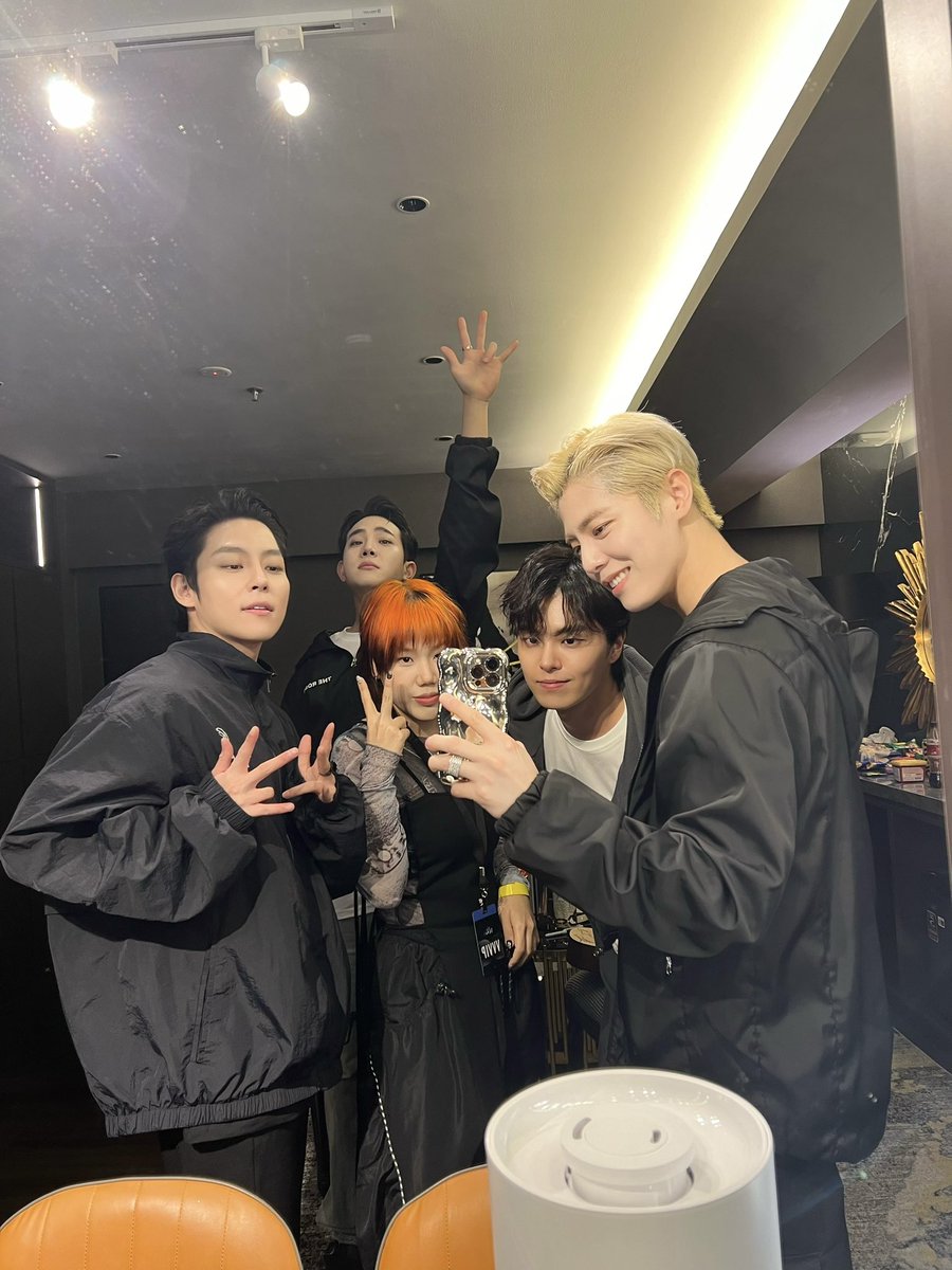 🥀 sammy's orange 🍊✨ tweet media