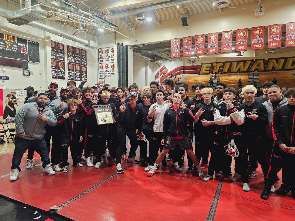 Etiwanda Wrestling tweet media