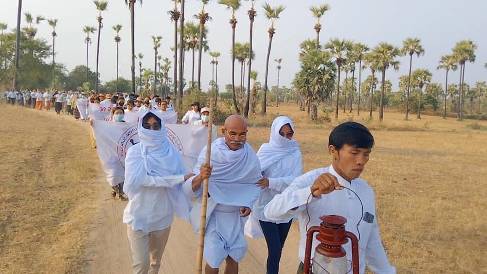 cvdom2021's tweet photo. In places where rallies could be held, people are participating in #WhiteCampaign before the #SilentStrike started at 10 am today. Remember this is to show our call for #JetFuelSanctions to stop the junta from conducting air strikes against civilians. 
#WhatsHappeningInMyanmar https://t.co/4iAiqFQvhT