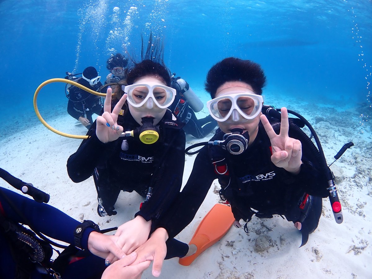 pink_marlin's tweet photo. 学生さん沖縄旅行応援キャンペーン✨
インスタグラム投稿にいいね・コメントするだけで水中カメラレンタル料金が1100円オフ！さらにグループに一つスマホ用防水ケース貸出無料🎉
https://t.co/6h3mti4MCS

#沖縄旅行 に来たら恩納村で体験ダイビング・シュノーケルしませんか？
ファンダイブでもOK！ https://t.co/wVAMYy3MFR