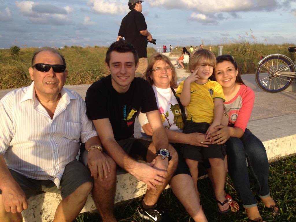 _brunolevy's tweet photo. It’s been 3 years since my grandpa passed away. This year I’m choosing to celebrate the memory of the man who built the foundation for everything in my life. I wish you were here now to meet your great granddaughter and my wife. Thank you for everything. https://t.co/lLnYOZ8Heq