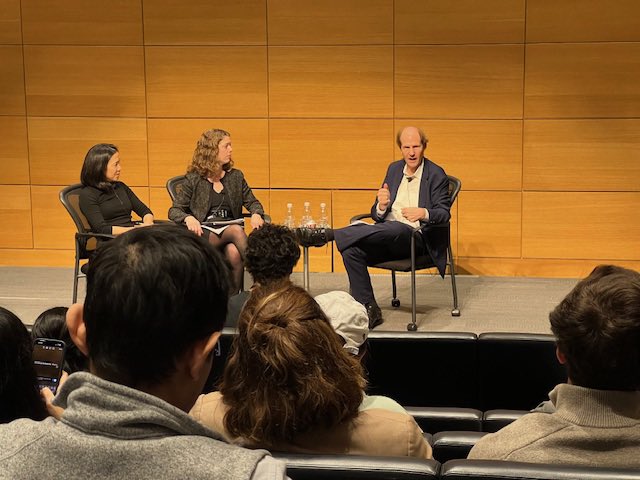 It was such a treat to host the great @CassSunstein at @Wharton today for a conversation about behavioral science and public policy. We covered nudging, sludge, i-frame/s-frame, academic fraud, and even @taylorswift13. Stay tuned for the recording, coming from @BehaviorChange!