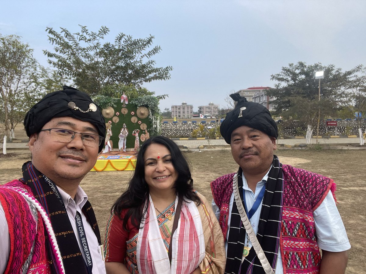 ShefVaidya's tweet photo. With @gamrelum and Sokhep Kri, elders from the Miju Mishmi community from Arunachal Pradesh. They are wearing Mishmi coats, jackets that are handwoven in intricate patterns. Mishmi coats are woven out of coarse cotton and wool and have a dominance of red and ink colours. Woven on loin strap looms, these coats requires skilled weavers because of the complexity of the design. #handwoven #weavesofindia @PemaKhanduBJP