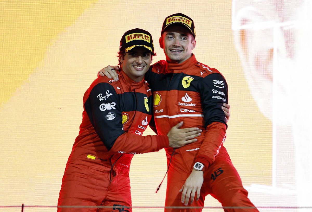 scferrariis's tweet photo. tampoco rompan mi familia que necesita terapia pero se sostiene 🙏🏼 https://t.co/L7oYunDQ9P