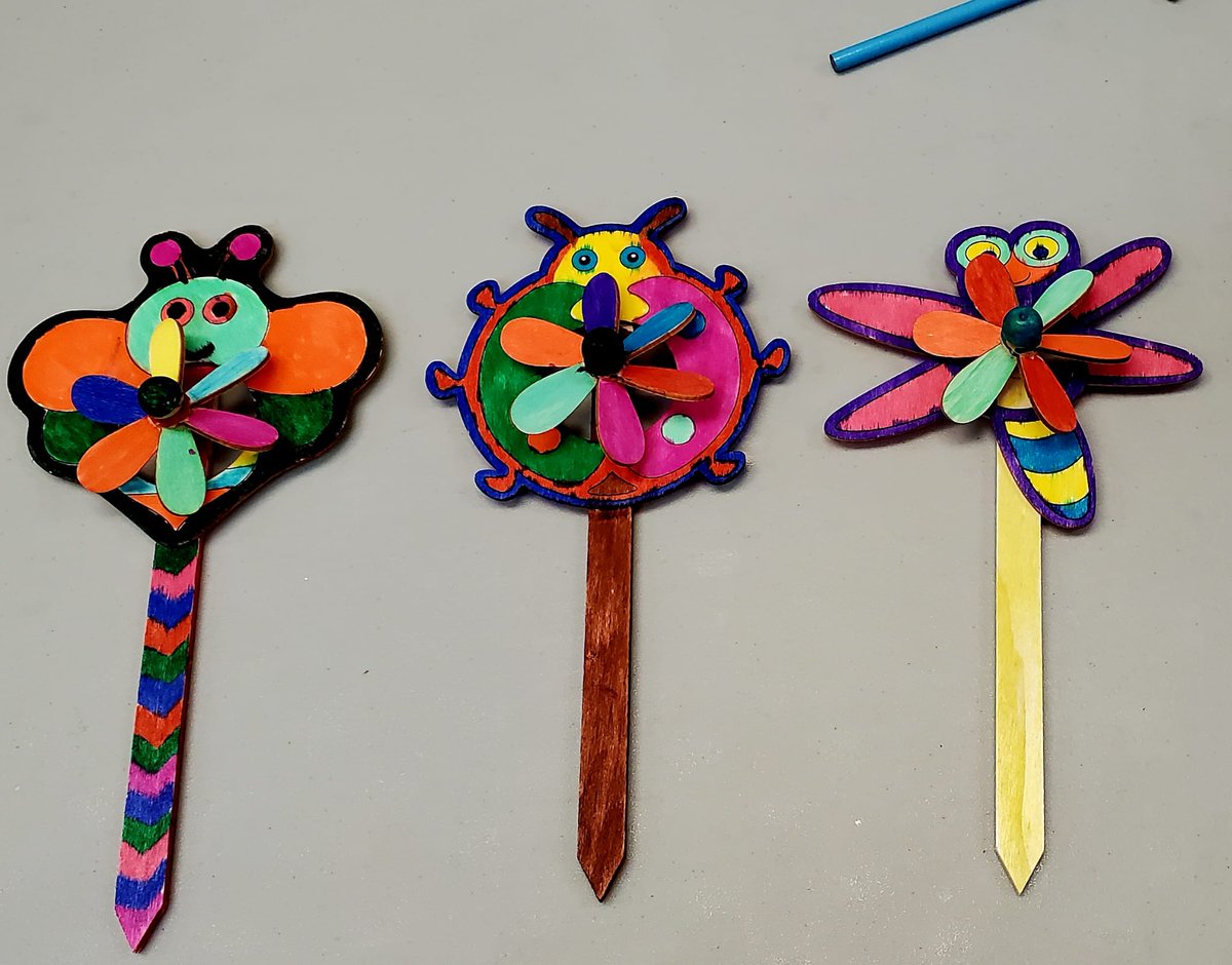 RCD_Richmond's tweet photo. Beautiful garden ornament made by @richmond_rcd Richmond Centre For Disability #CreativeArtsClub participants, windmill made from design to colouring to completion, excellent for decorating #indoorplants
#artprojectforeveryone #inclusivearts #environmentallyfriendlymaterials https://t.co/EWdJoBS1RF