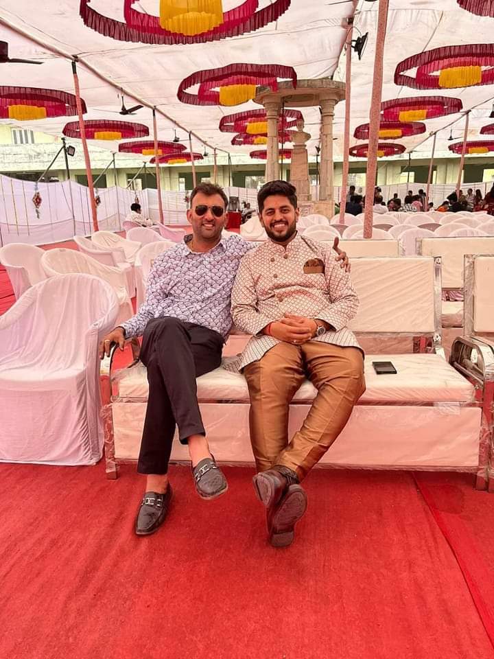 JayRKakkad's tweet photo. પોરબંદર જિલ્લા યુવા ભાજપના પૂર્વ પ્રમુખ અને લોકો ના કામ માટે હંમેશા તત્પર રહેનાર અને લોકસેવા થકી લોકચાહના મેળવનાર શ્રી અજયભાઈને તેમના જન્મદિવસ ની ખુબ ખુબ શુભકામના આપ ઉતરોતર પ્રગતિ કરતા રહો એવી શુભકામના. 🎂🎂💐💐
@ajay_bapodara https://t.co/fzZ0gkv4SW
