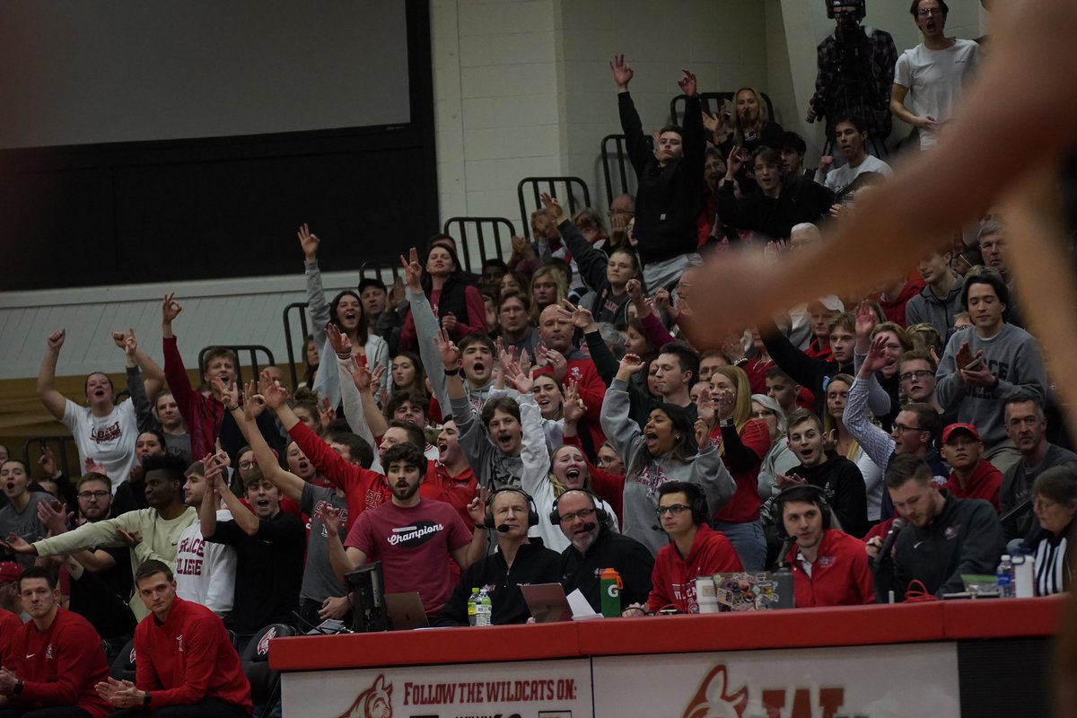 Brought our home-court advantage on the road!

#LancerUp