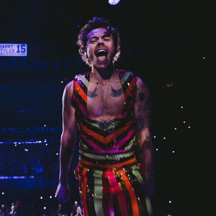 tracklist's tweet photo. DIA DELE! Harry Styles, um dos grandes fenômenos da música pop, está completando 30 anos na data de hoje. 🎂

Qual projeto do artista é seu favorito? https://t.co/Z0mGcxPo6A