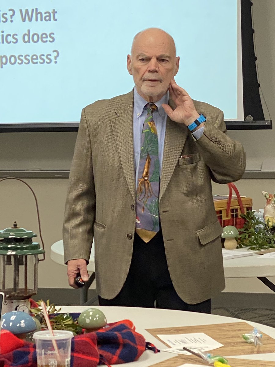 Last week <a href="/UMSLCOE/">UMSL College of Education</a>’s <a href="/TomHoerr/">Tom Hoerr</a> presented “Leading With Empathy” to principals at the Middle Georgia RESA.

Dr. Hoerr teaches School Culture in our principal prep program. umsl.edu/degrees/master… #Moedchat
