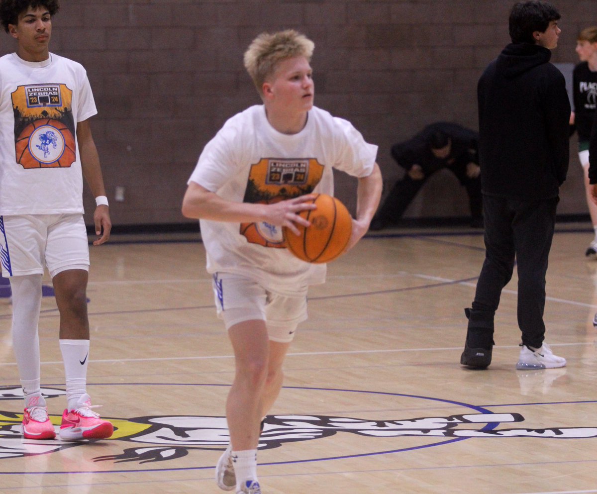 Foothill Valley League action in Lincoln tonight as the Fighting Zebras (15-9, 3-3) look to snap their recent losing skid against Placer (21-3, 5-1). This is the final league matchup in this rivalry between two schools over 100 years old. Stay tuned for updates!