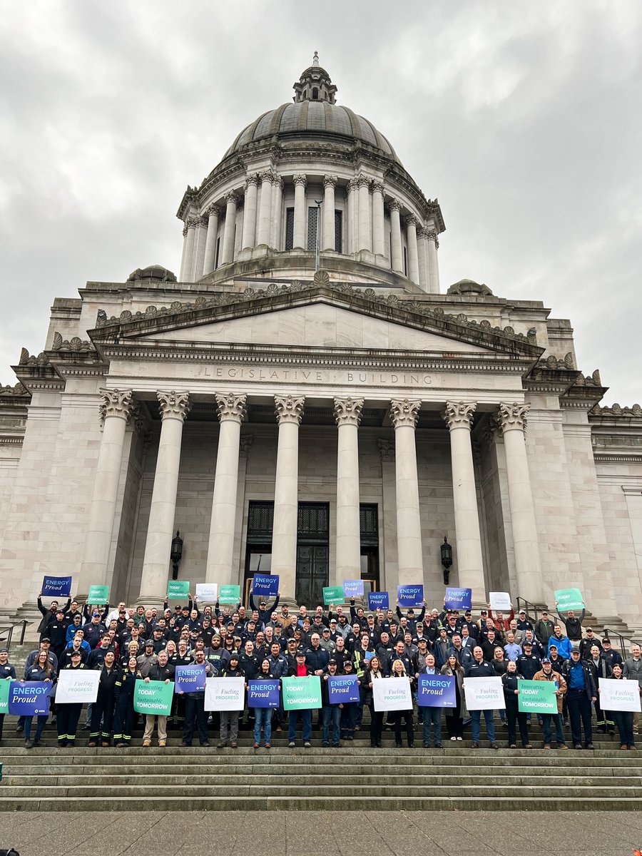 In honor of #EnergyWorkerDay in WA, a big THANK YOU to more than 150 employees from @MarathonPetroCo @chevron @HFSPugetSound @Phillips66Co, and U.S. Oil and Refining Co. who work hard everyday to provide reliable and affordable energy. #waleg #EnergyInnovation #PowerinEverybody