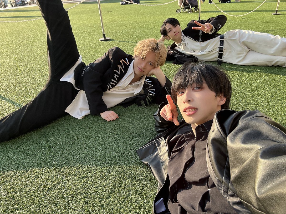darlia_yuga's tweet photo. 僕と駿太くんのピースより開いてる翔くん🫣 https://t.co/5oRCtZMnAh