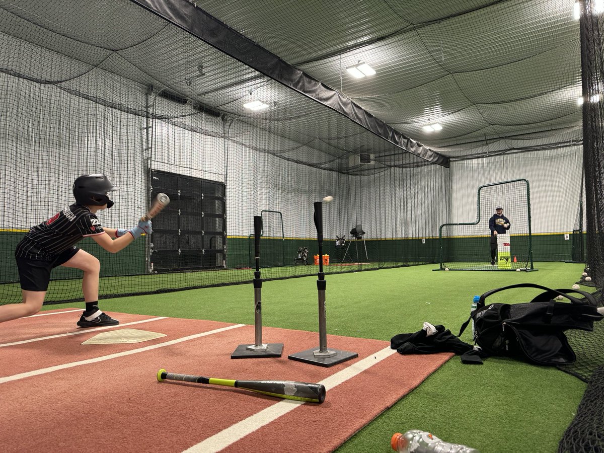 mashbaugh's tweet photo. Miles having a late evening session with @danielpppainter Working on those bunting skills @T3Warhawks_Mez @dandavison19 https://t.co/II7idMZpsa