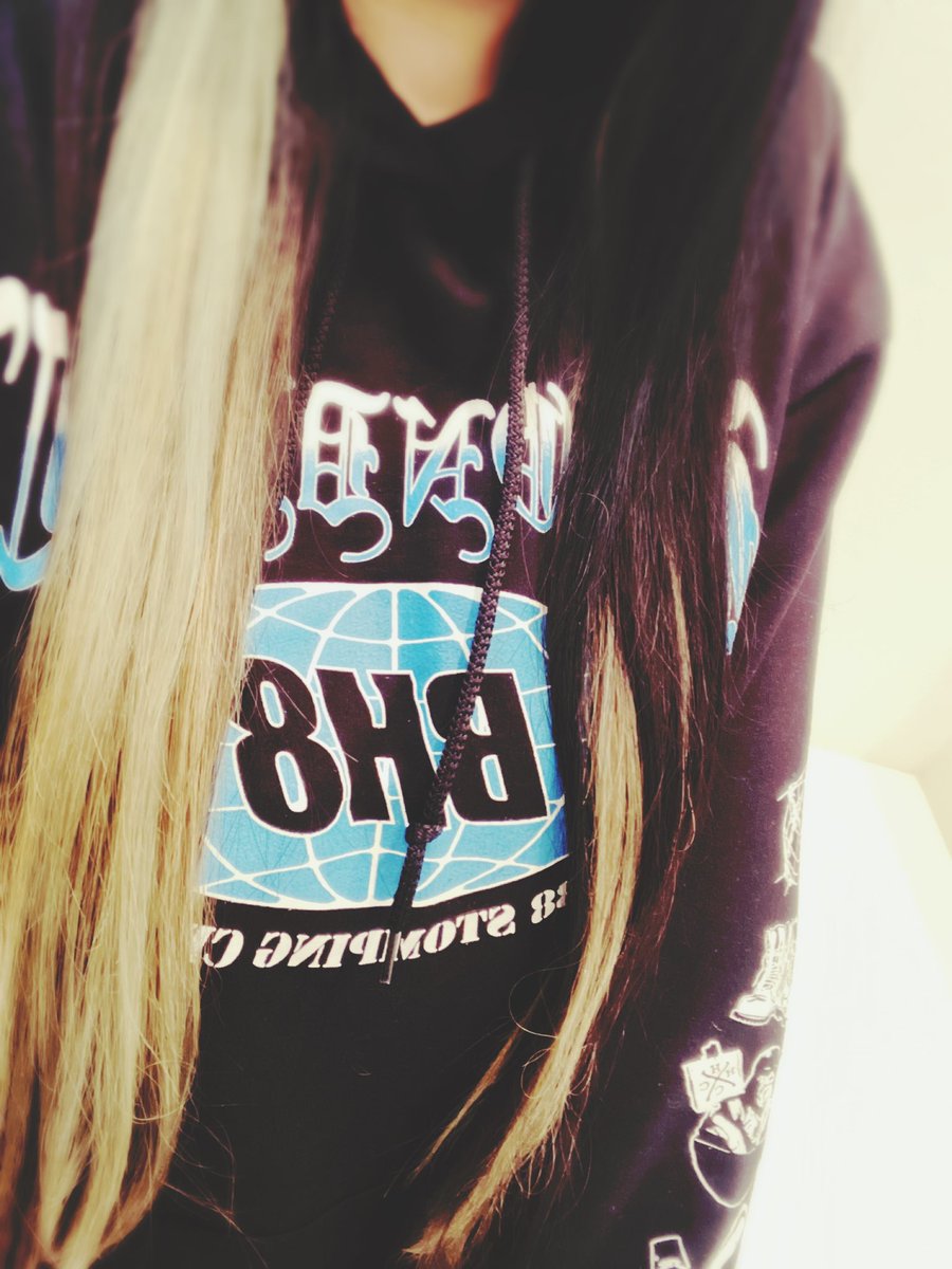 0_akm_akm_0's tweet image. BH8のパーカー❤️‍🔥
#BEYONDHATE