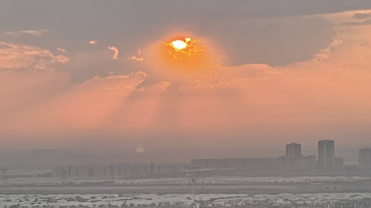 ajvcorreia's tweet photo. GM Dubai. #dubai #uae https://t.co/9KYiopN8jY