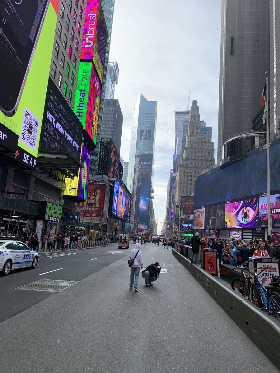 Nickjohnson937's tweet photo. Times Square https://t.co/91UOUI9HL0