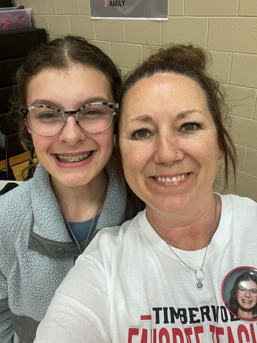 Proud of our Lady T-Wolves!  We had fun cheering them on tonight. 🐺♥️🖤🏀 #wchowlout <a href="/WoodCreekJrHigh/">WoodCreek Jr. High</a> <a href="/wcjhgirls/">WoodCreek JH Girls Athletics</a> <a href="/CultureKnobbe/">KnobbeCulture</a> <a href="/jennvacek/">Jennifer Vacek</a> <a href="/AmyKBlankenship/">Amy Blankenship</a>
