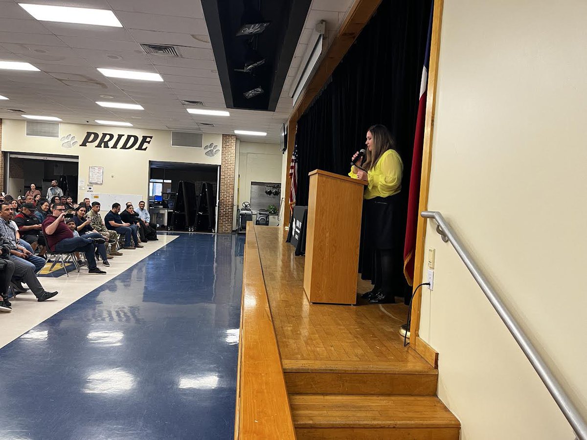 Jones Middle School (@nisdjones) on Twitter photo Tonight we celebrated our 137 students who made the Deanโs List, which means they have received all Aโs in the 2nd 9 weeks. Great job Cougars, we are so proud of all your hard work! Congratulations to our students, parents and guardians! <a href="/NISDJonesSTEM/">Anson Jones Magnet School</a> Tonight we celebrated our 137 students who made the Deanโs List, which means they have received all Aโs in the 2nd 9 weeks. Great job Cougars, we are so proud of all your hard work! Congratulations to our students, parents and guardians! <a href="/NISDJonesSTEM/">Anson Jones Magnet School</a>