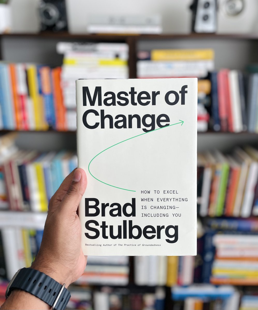 “Master of Change by Brad Stulberg” A deeply profound and revitalizing read that will help you embrace change and grow in its midst - with its actionable suggestions, you will become better and wiser. A timely read at current times! 9 lessons from the book 🧵
