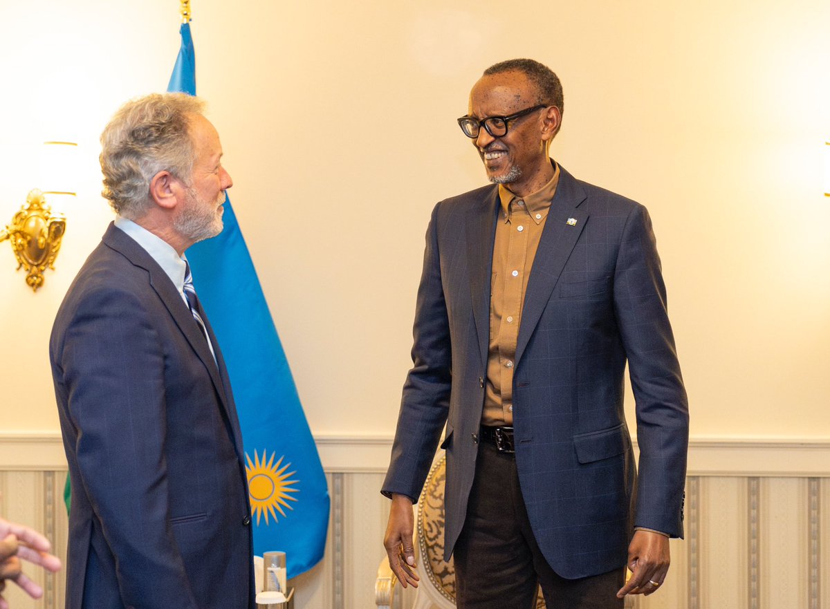 UrugwiroVillage's tweet photo. Ahead of the National Prayer Breakfast tomorrow, President Kagame met with former Governor of South Carolina and former World Food Programme Executive Director David Beasley and Congressman John James @RepJames.

The President also received a delegation of members of the US Congressional Black Caucus led by @RepHorsford. They had an engaging discussion on the potential for partnership between @TheBlackCaucus and Rwanda.
