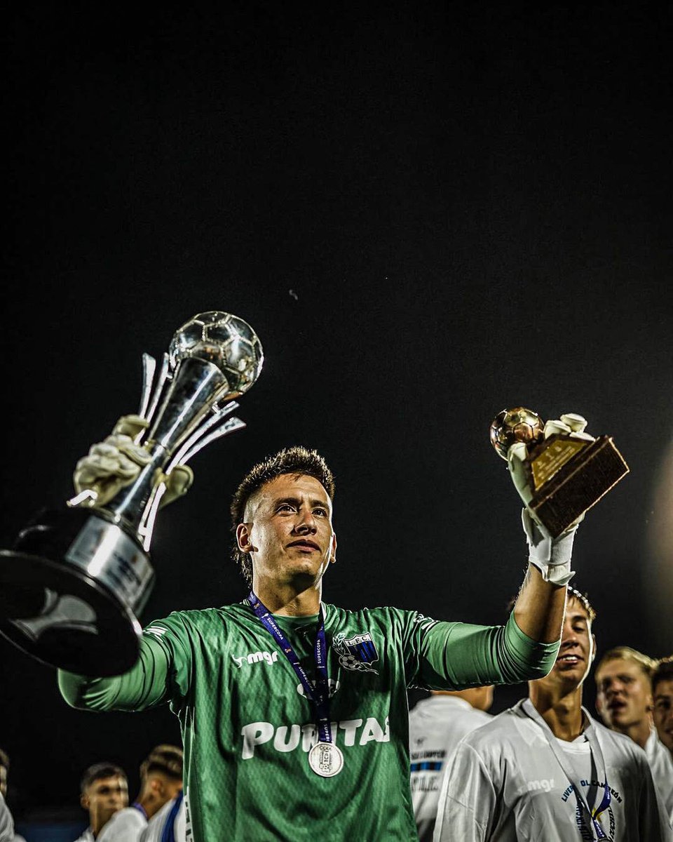 😳🇺🇾 SEBASTIÁN LENTINELLY se CONVIERTE en el JUGADOR con MÁS TÍTULOS [9(!)] en TODA LA HISTORIA de Liverpool.

⭐️ Campeonato Uruguayo.
🏆 Supercopa Uruguaya (X3)
🏆 Torneo Clausura (X2)
🏆 Torneo Intermedio (X2)
🏆 Torneo Apertura.